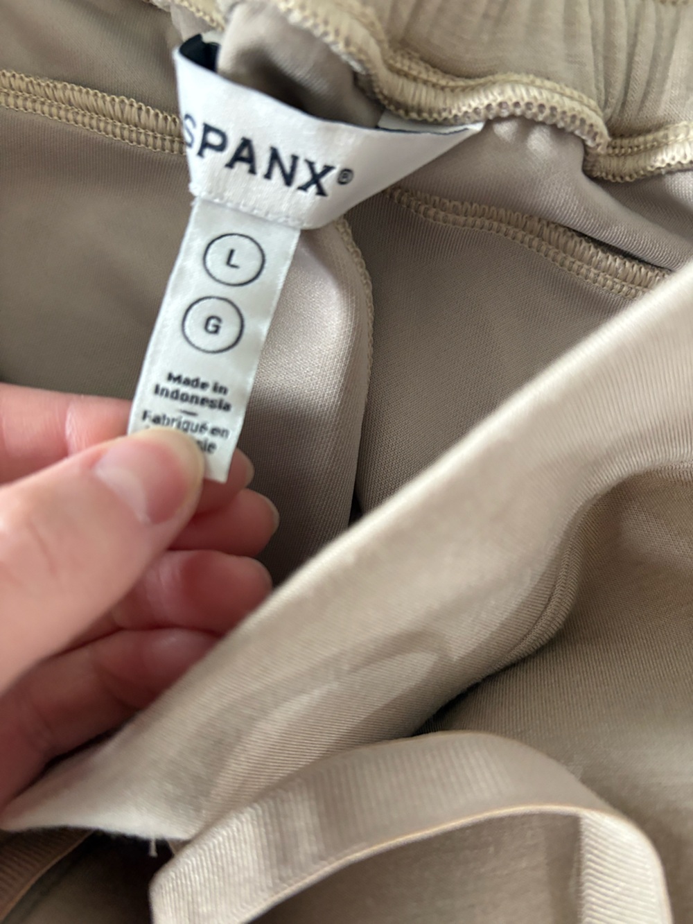 SPANX  Air Essentials set in Nude Tan